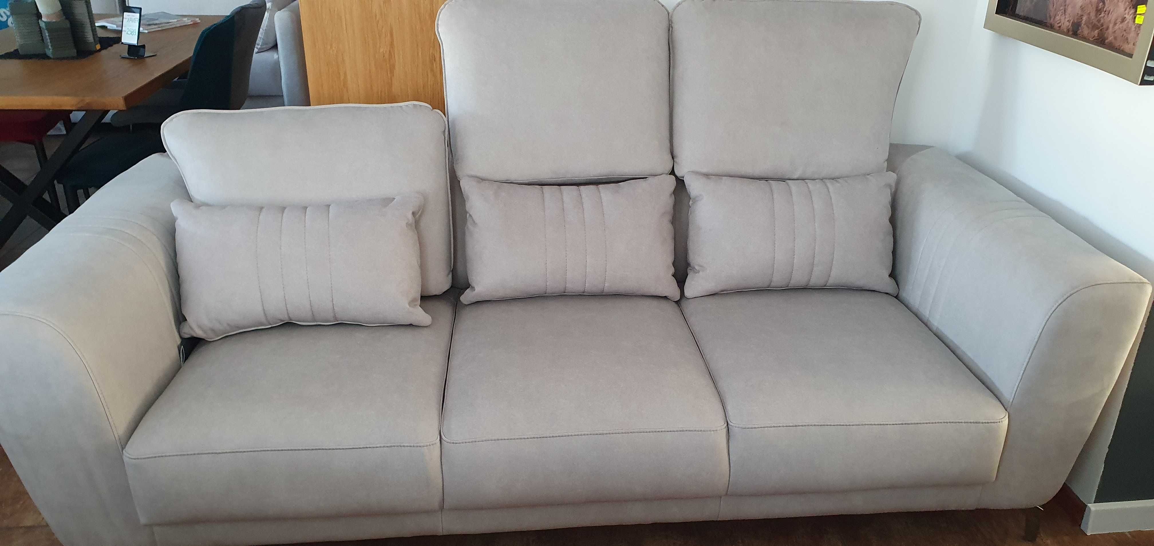 Komfortowa sofa LOANO -35% Meblomak z unoszonymi oparciami