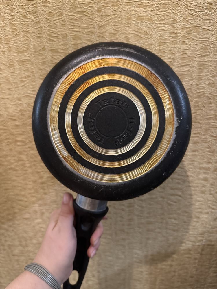 Сковородки и сотейник tefal