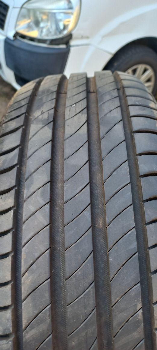 Sprzedam opony Michelin 205 55 r16 z2022r