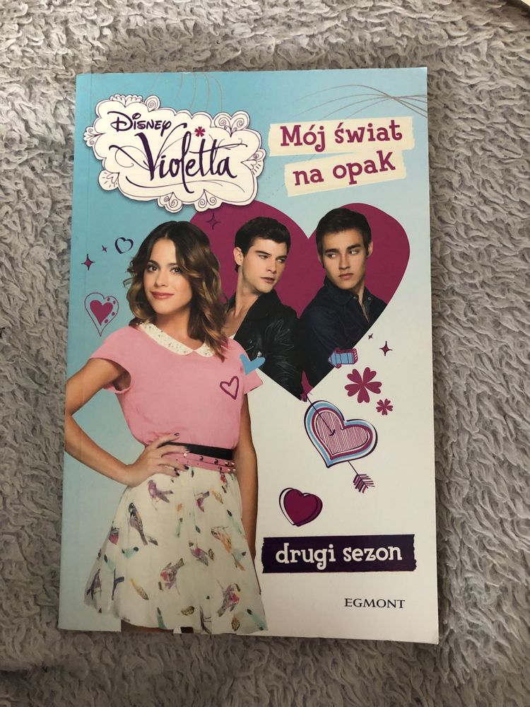 4 części serii ,,violetta’’