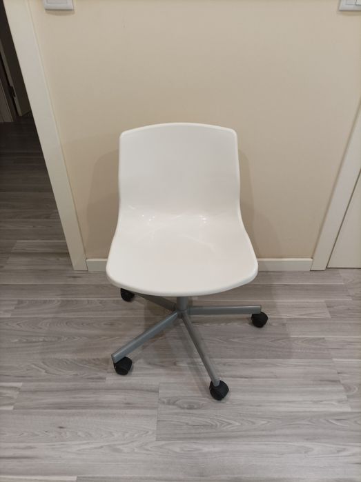 Secretária e Cadeira