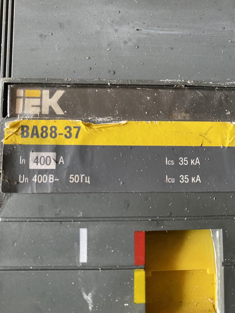 IEK Автоматичний вимикач (автомат) BA88-37) IEK 400А ,315А