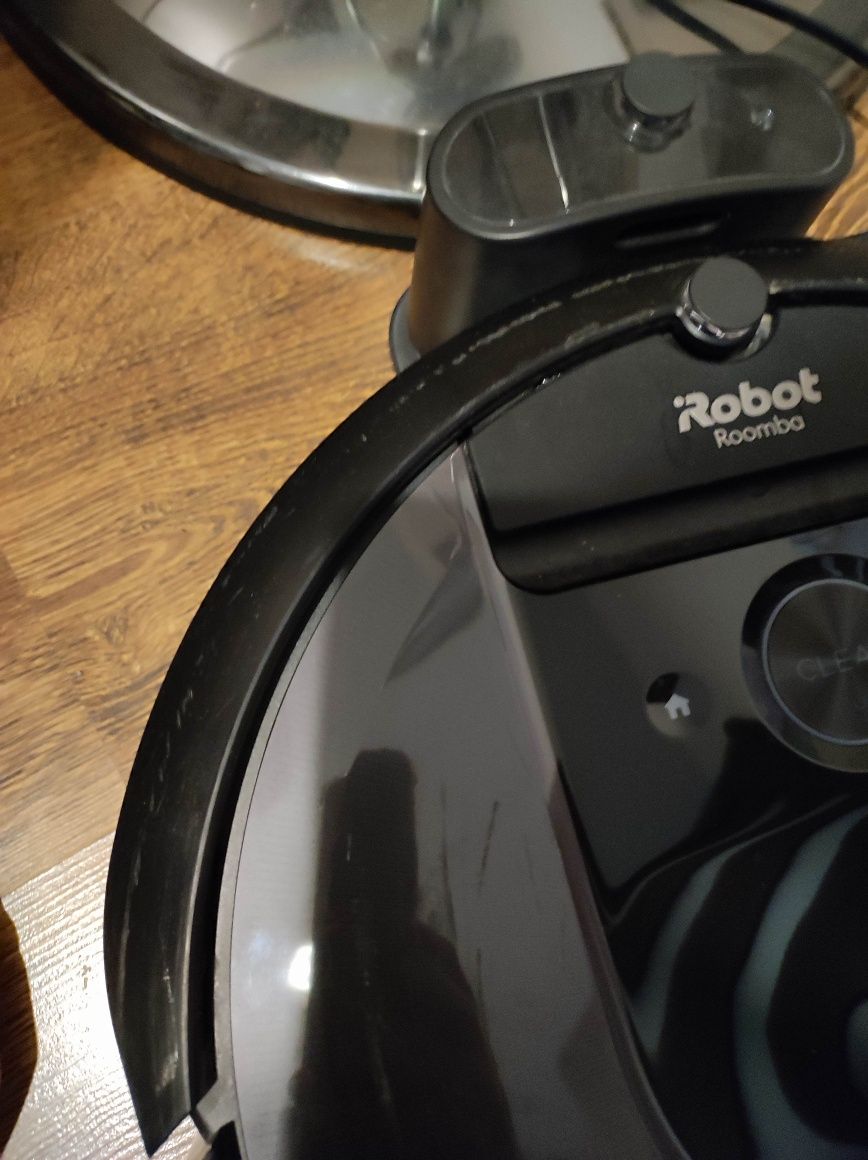 iRoomba i7 Robot