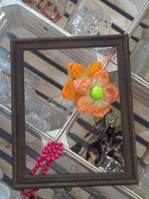 Ramka z drewna wym.60x48 cm.