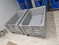 Skrzyniopaleta plastikowa wózek