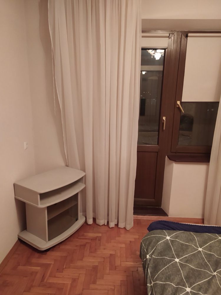 Простора кімната в оренду