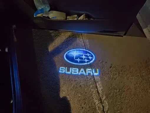 Логотип підсвічування двері Субару Lazer door logo light SUBARU