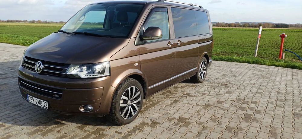 Volkswagen Multivan Volkswagen Multivan T5.1 DSG 4motion 4x4 201km highline alcantara dvd