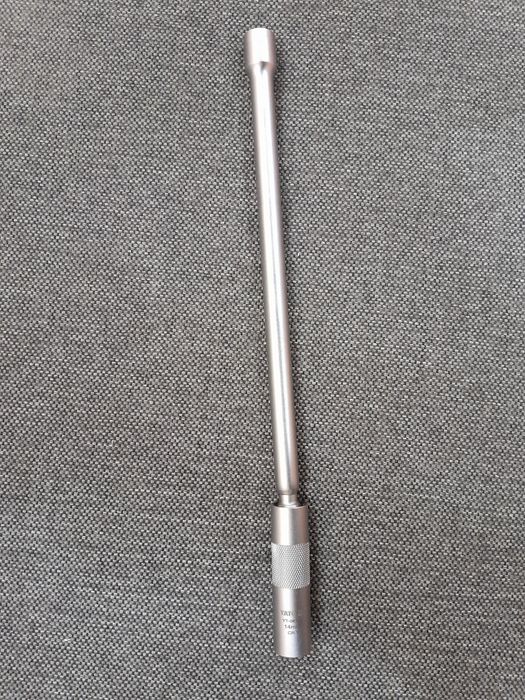 Ключ для свечей зажигания 12-гранный 14 мм  Yato YT-08163