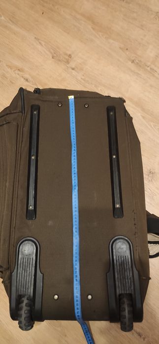 Велика дорожня сумка на колесах