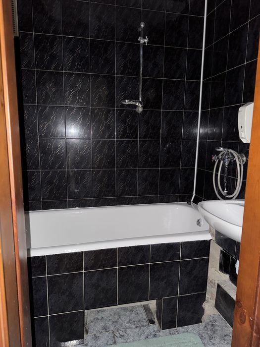 Здається 3 к квартира по Вул. Золотогірська