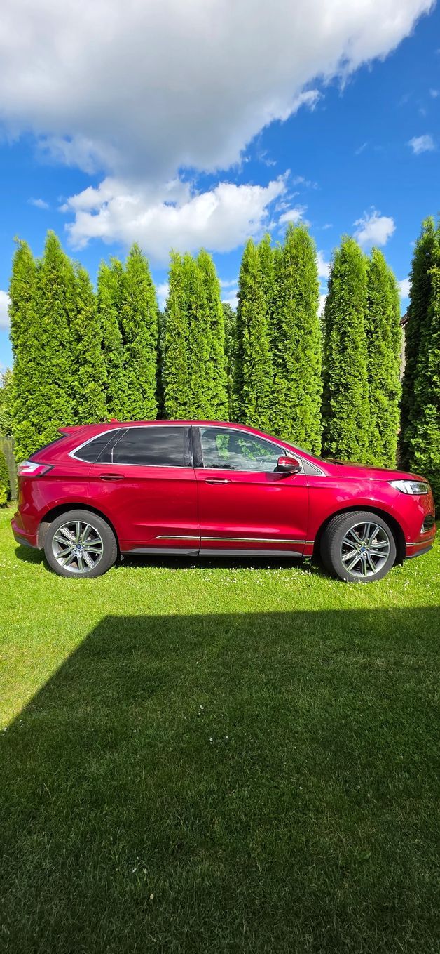 Ford Edge 2.0 Benzyna Titanium Ruby Red