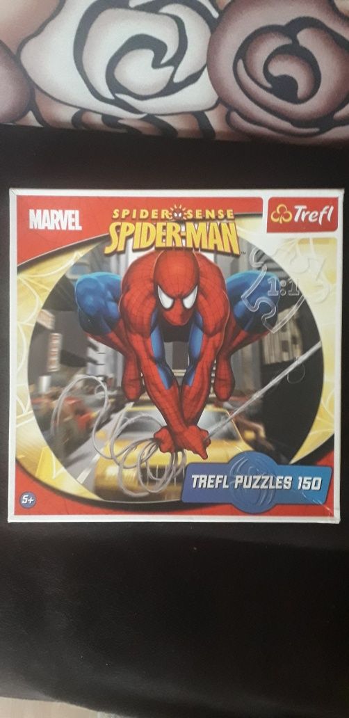 Puzzle spiderman kula