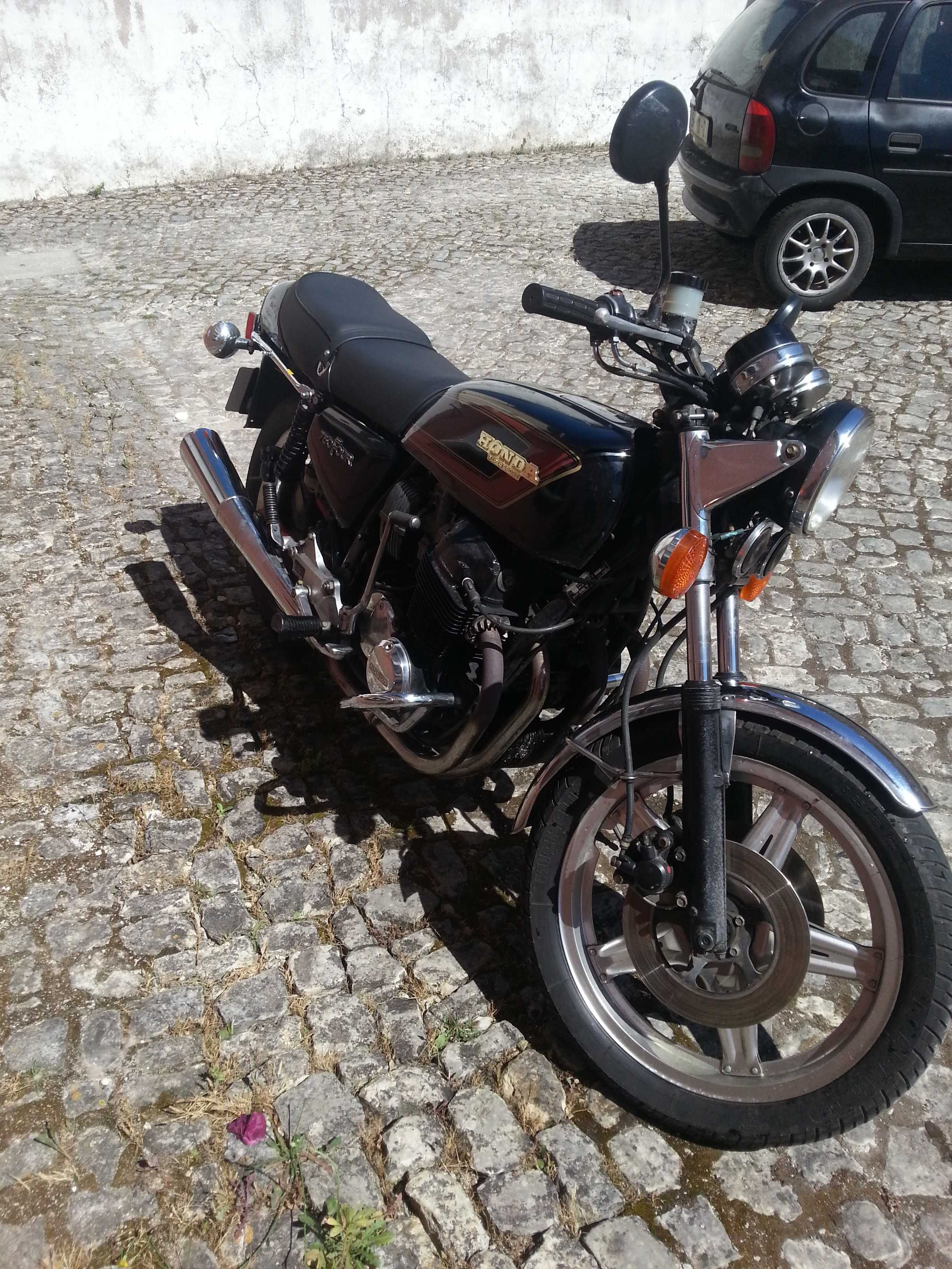 Honda CB 750 F2 (bom estado de conservação)