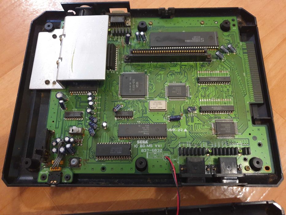 Ігрова приставка Sega Mega Drive з аудіочіпом Yamaha ревізія VA5
