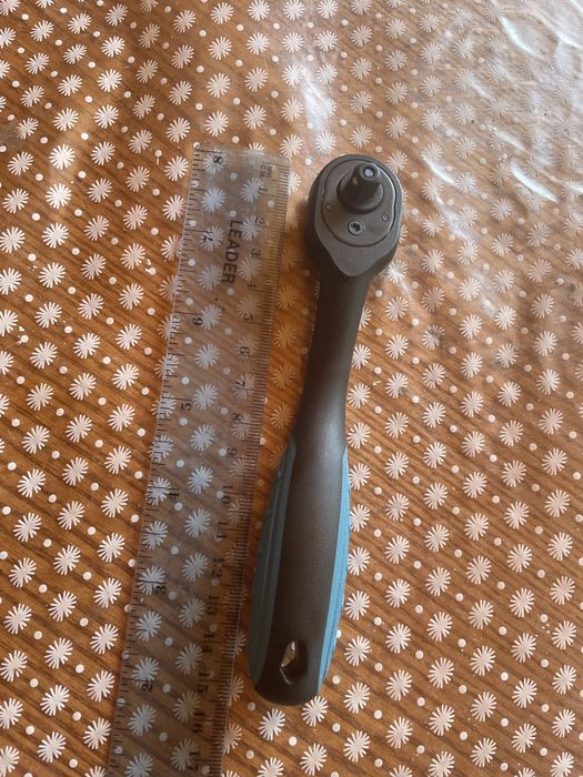 Трещотка 1/4 вороток реверсний для головок ключ гаєчний торцевой нова