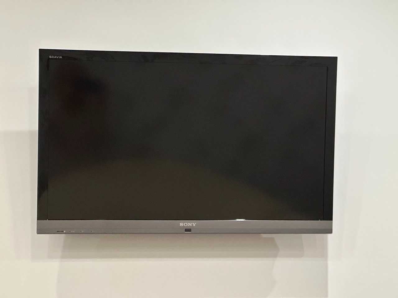 Продам телевизор Sony Bravia KDL40EX710