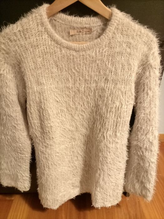 Camisola cinzenta E&D