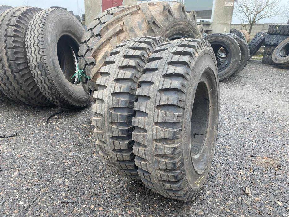 Opony używane przemysłowe 7.00-12 Voltyra PEŁNA felga skręcana