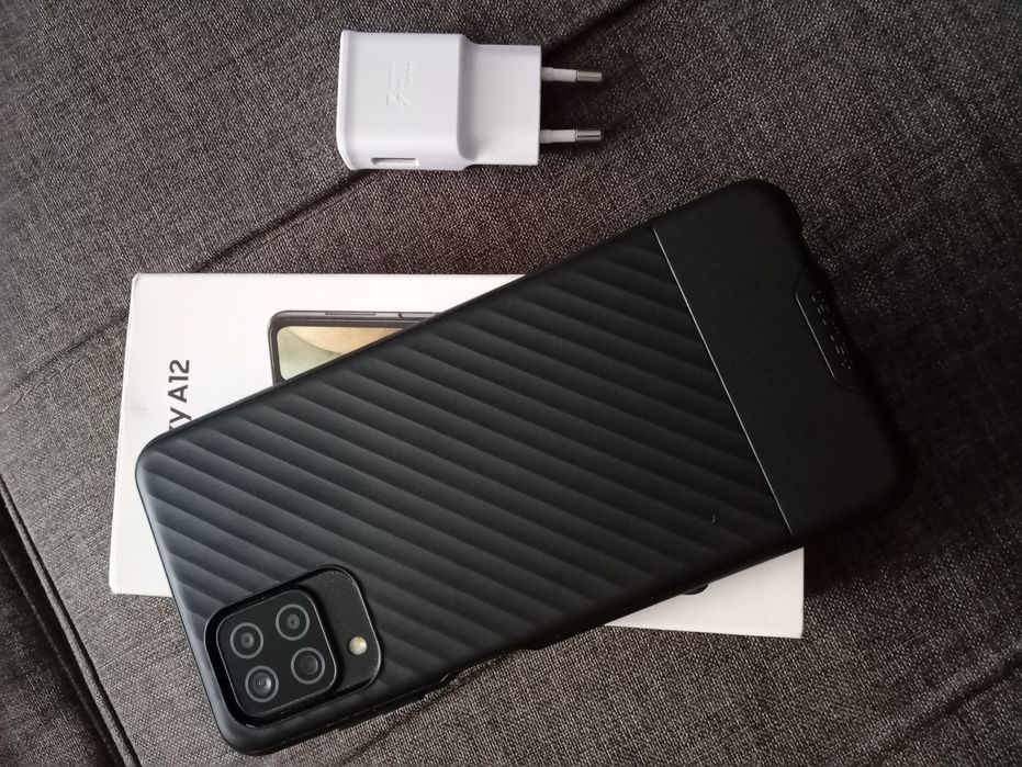 Продам Samsung A12 3/32