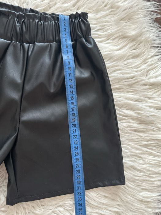 Шорти для дівчинки