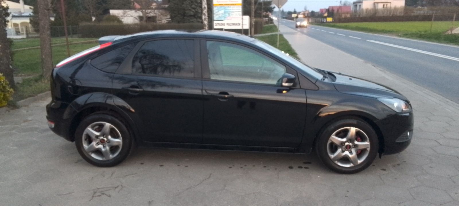 Ford Focus po lifcie 1.6  ładny Zamiana