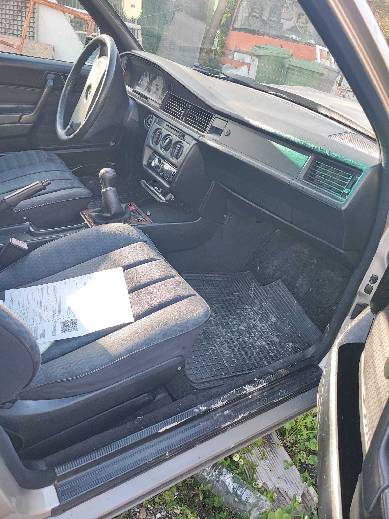 mercedes 190 para abate vendo diverso material