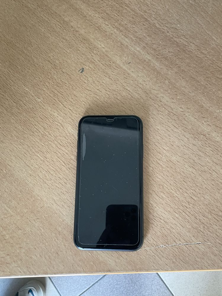 iPhone 11 128gb używany czarny