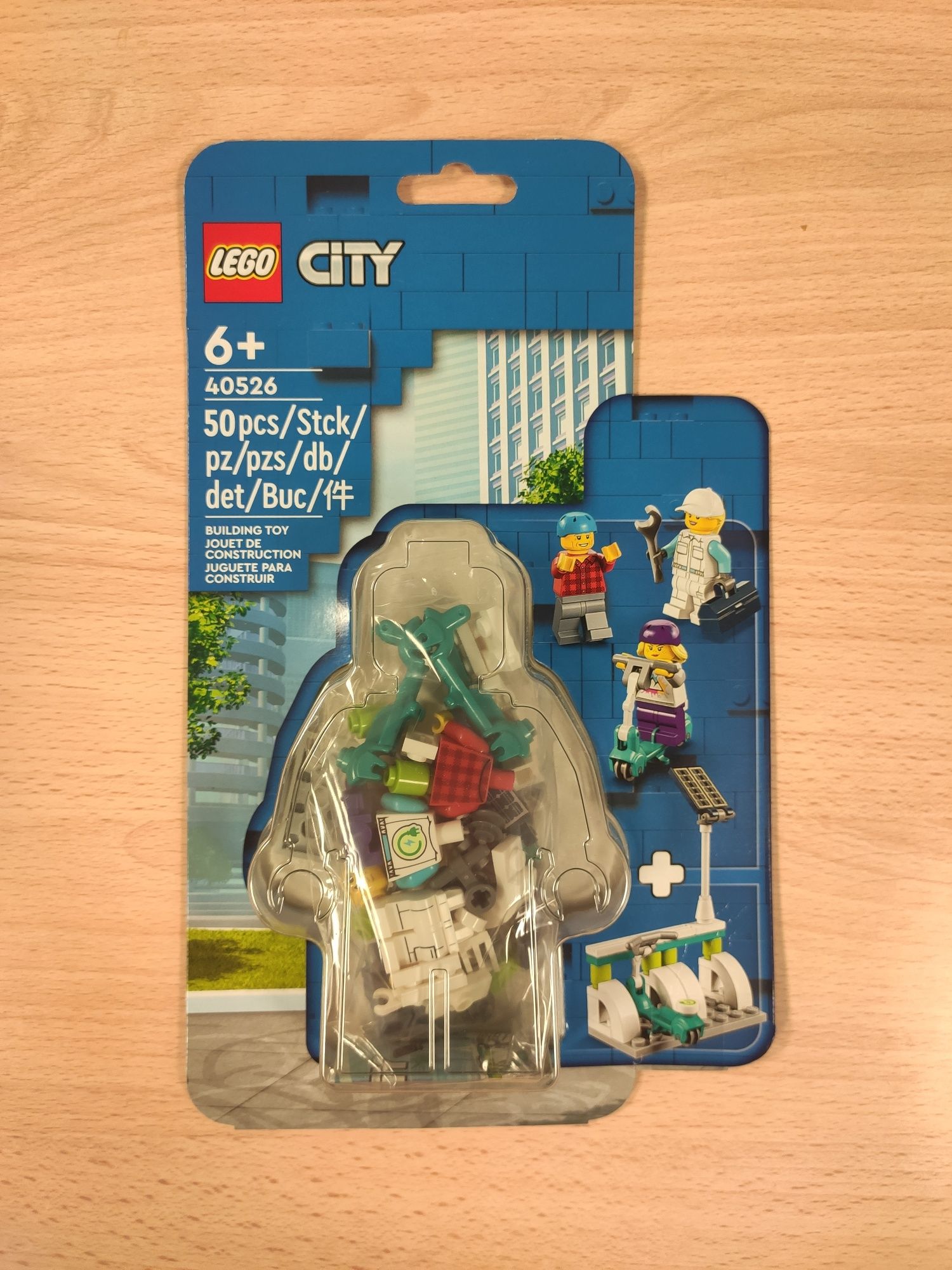 Zestaw LEGO City 40526 Ładowarka i hulajnogi elektryczne