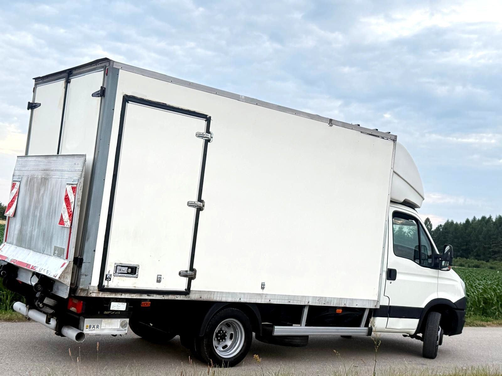 Iveco daily 35 c15 izorerma chlodnia blizniak winda