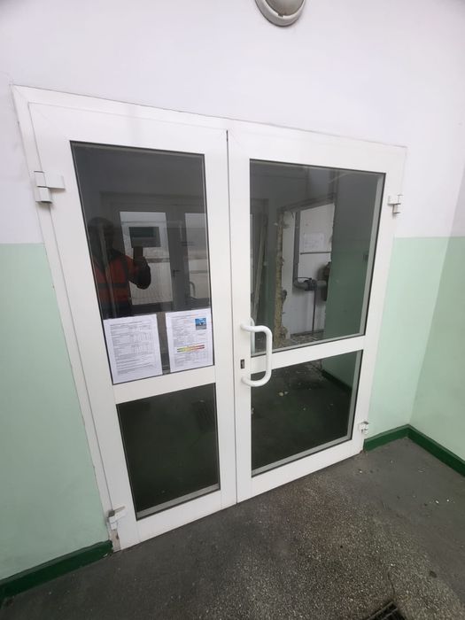 Drzwi aluminiowe sklepowe 208 x 176
