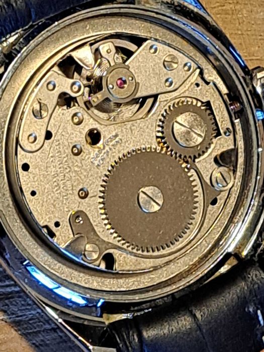 Relógio de pulso de homem, de marca MIRAGE