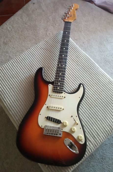 Fender Stratocaster Deluxe 1997