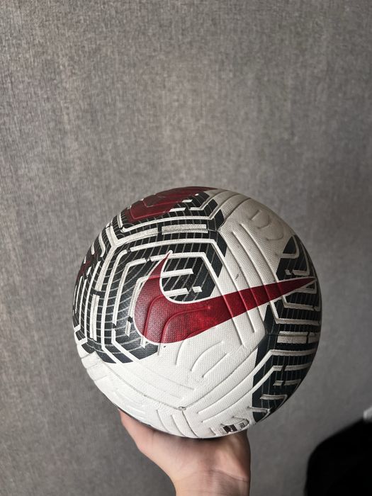 Футбольний мʼяч 23/24