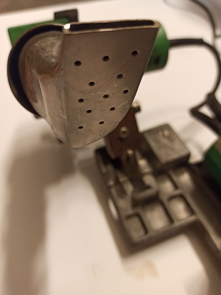 Zgrzewarka samojezdna Leister Universal, stan bdb