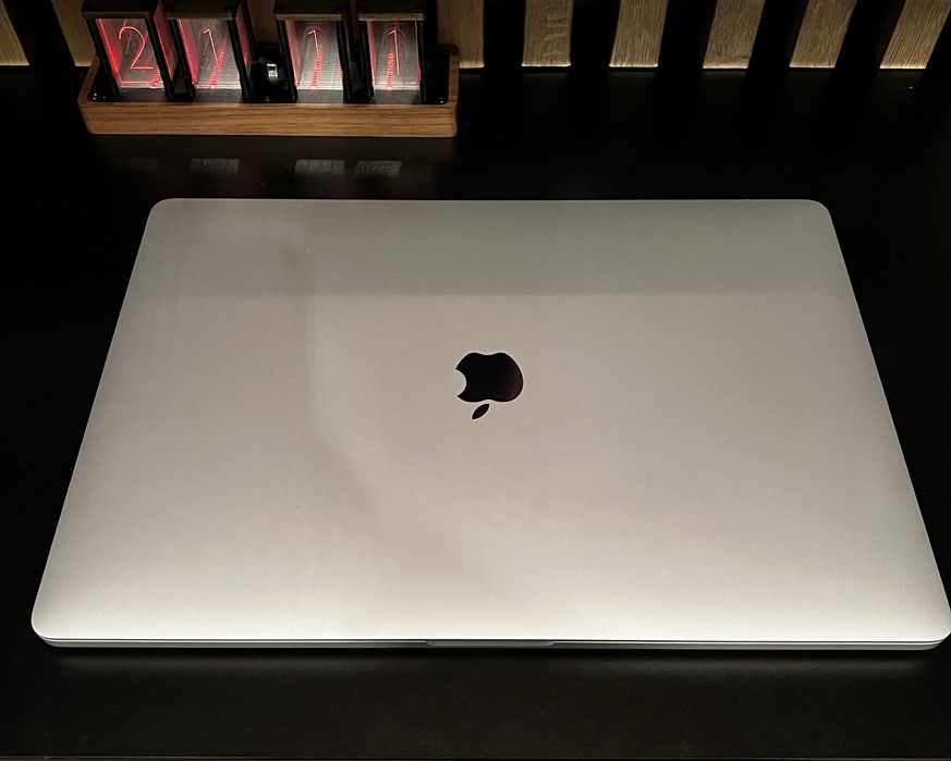 MacBook Pro 16” (2019) | i7 • 16GB RAM • 512GB SSD • Retina • Stan BDB