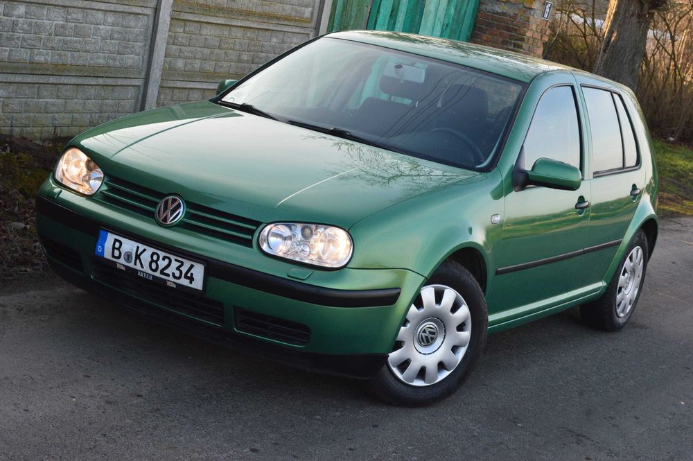 Śliczny i Zadbany Golfik Climatronic Elektryka tylko 138TYS bez rdzy!!