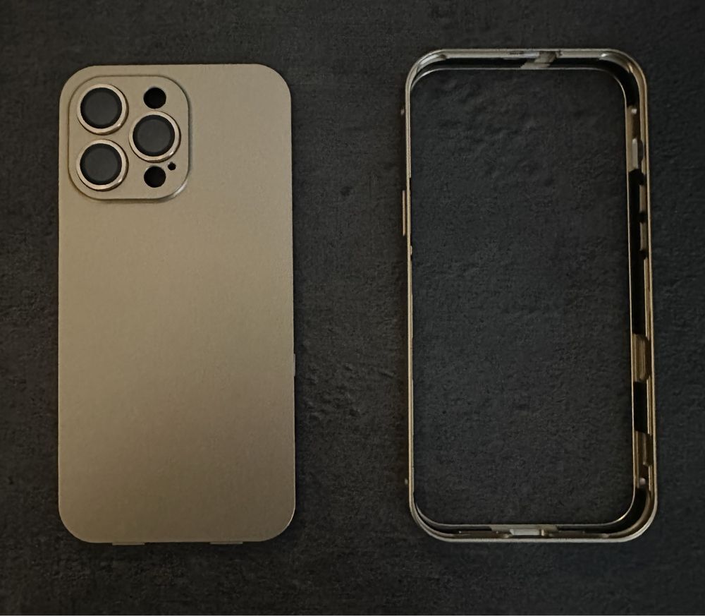 Capa Gold Iphone 14 Pro Max