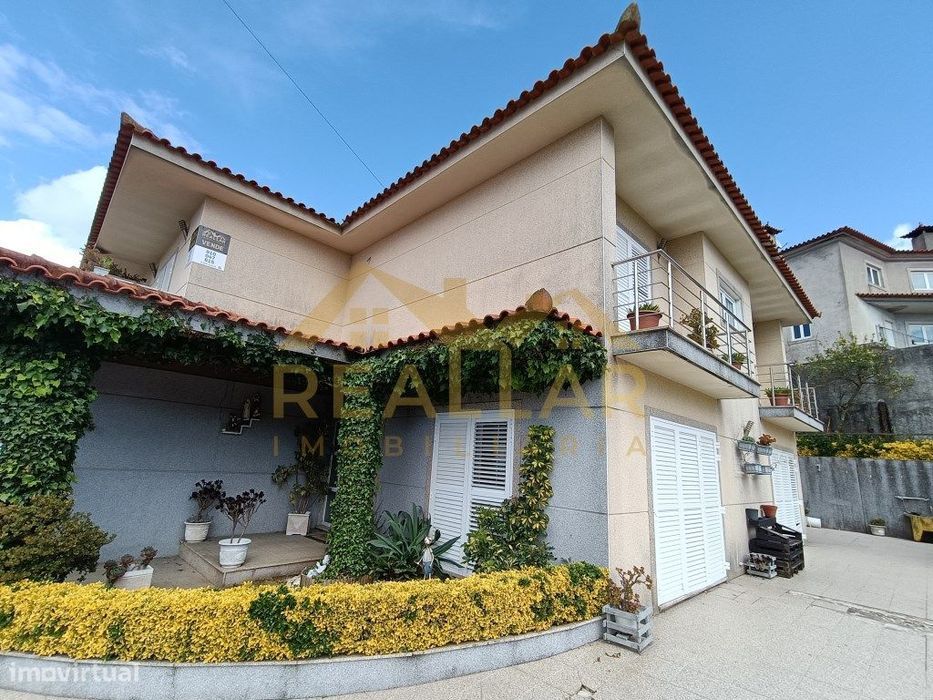 Maravilhosa Moradia T5 em Gondifelos - Vila Nova de Famalicão