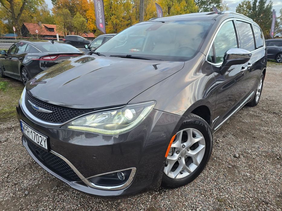 Chrysler Pacifica 3.6 V6 291 KM LIMITED Panorama Kamery 360 Rada Skóry Monitory $$