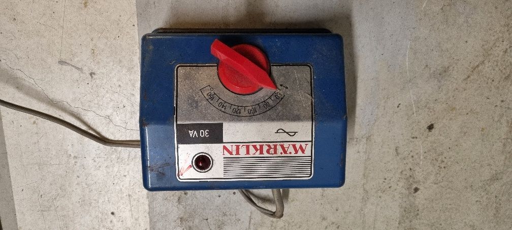 Kolejka elektryczna Marklin typ M tory zasilacz i akcesoria
