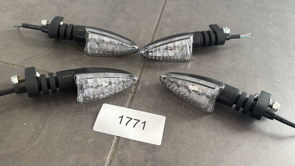 Kierunkowskaz Kierunki Malaguti XTM XSM Aprilia SX RX 125 [1771]