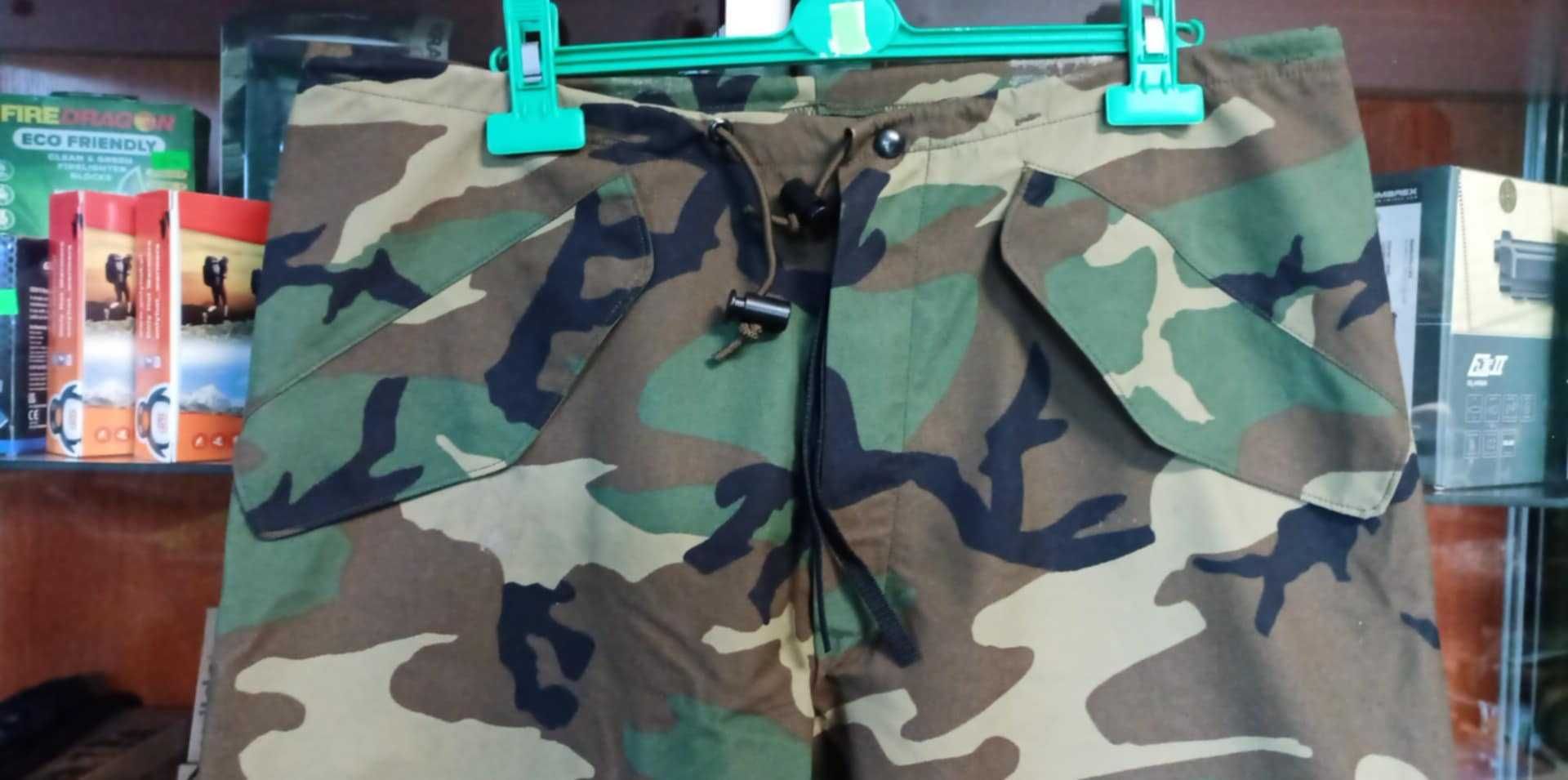 Spodnie US Army Goretex Woodland r.Medium Short