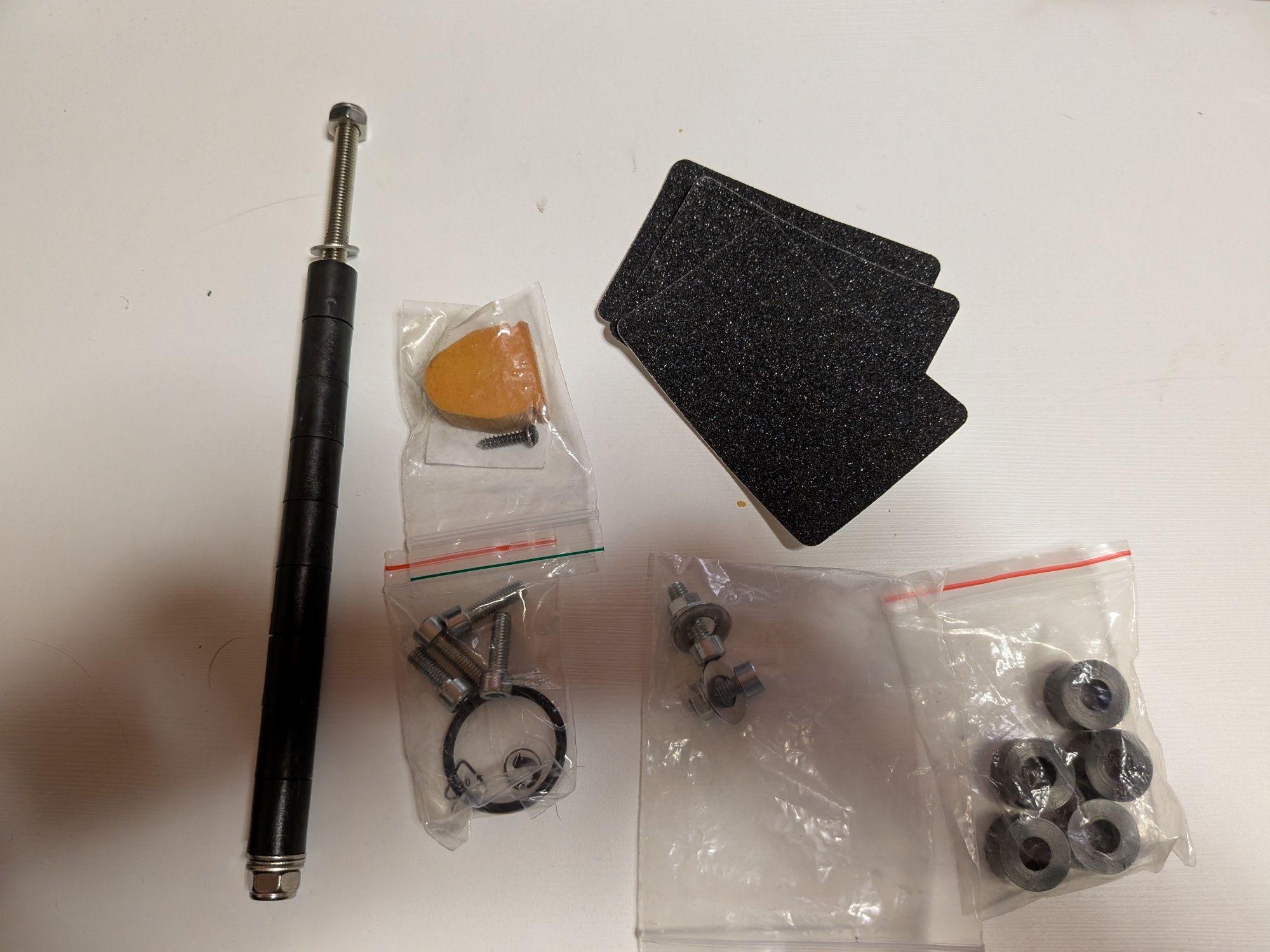 Fanatec csl elite base + csl elite pedals lc