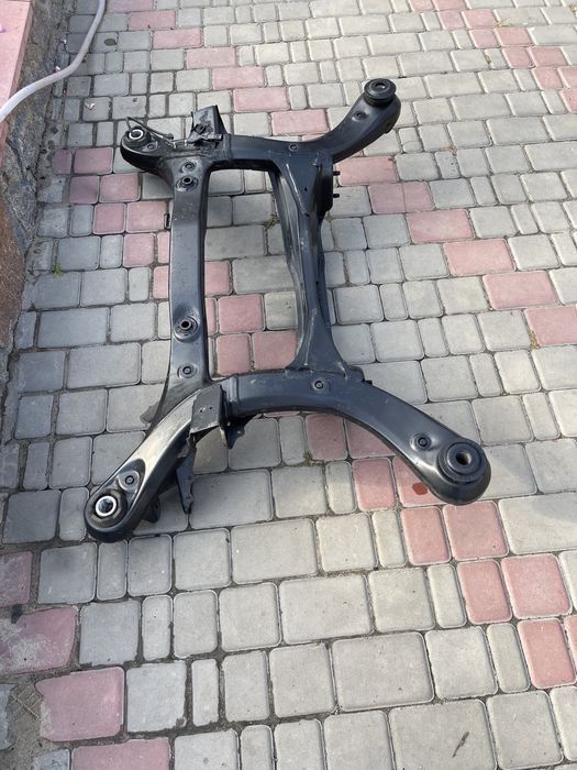 Задний подрамник.лексус RX.,10-15год