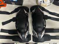 Joelheiras motocross enduro btt POD K8 Carbon size large