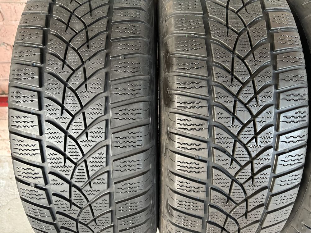Комплект Зимових шин 205/60R16 Good Year