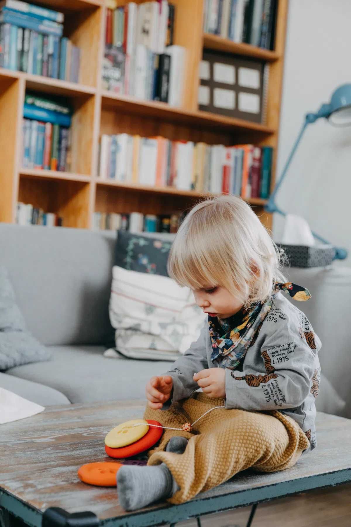 Nawlekanka guziki drewniana Montessori, Waldorf GIGANTY