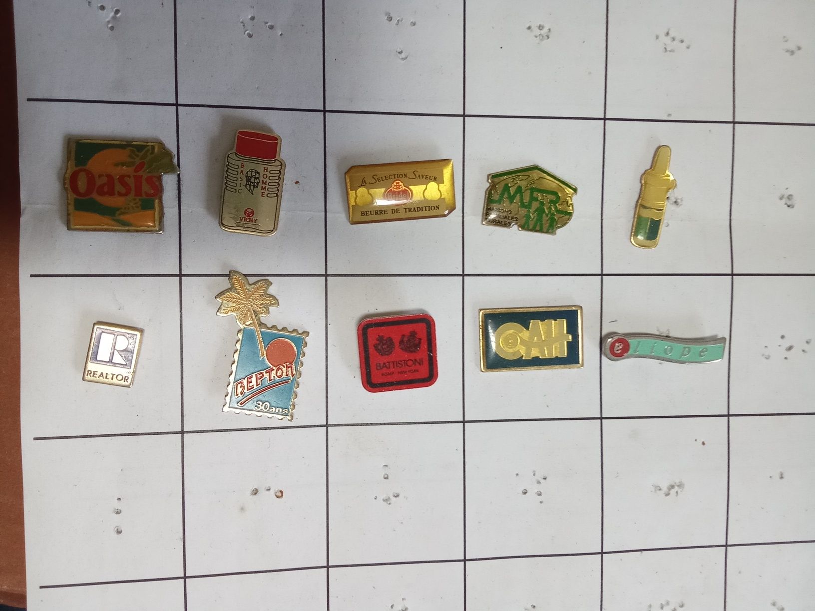 Pins a 0.10€ cada