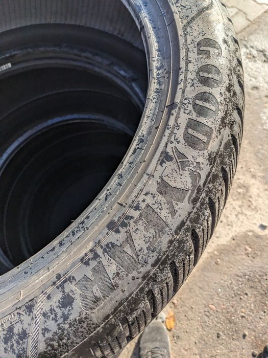245/45r18 Goodyear 2021рік 7+ мм